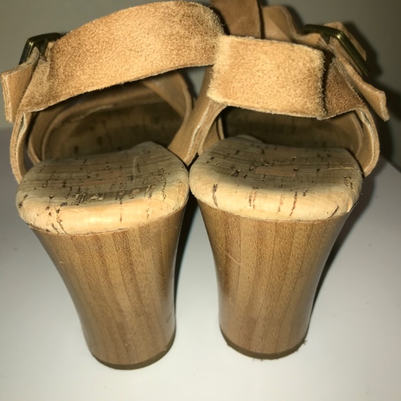 Korks ABLOOM studded perforated suede leather shoes - Picture 4 of 16